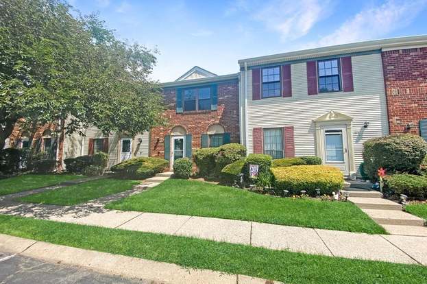 Primary Photo - 269 Bromley Pl