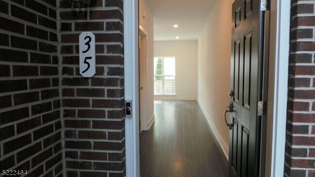 Building Photo - 35 Harvest Wy