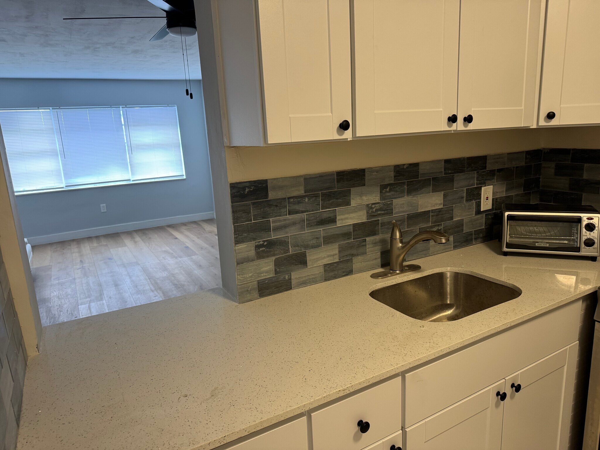 Building Photo - 6720 Arbor Dr