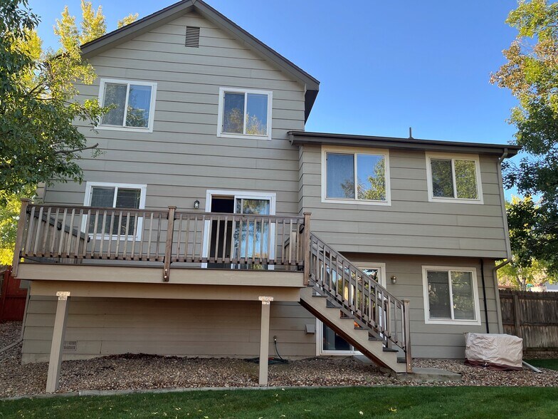 BRAND NEW 10X20 DECK - 9688 Harris Cir