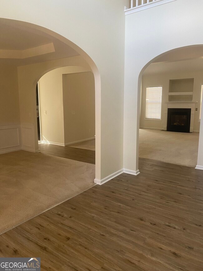 Building Photo - 539 Greyhawk Way