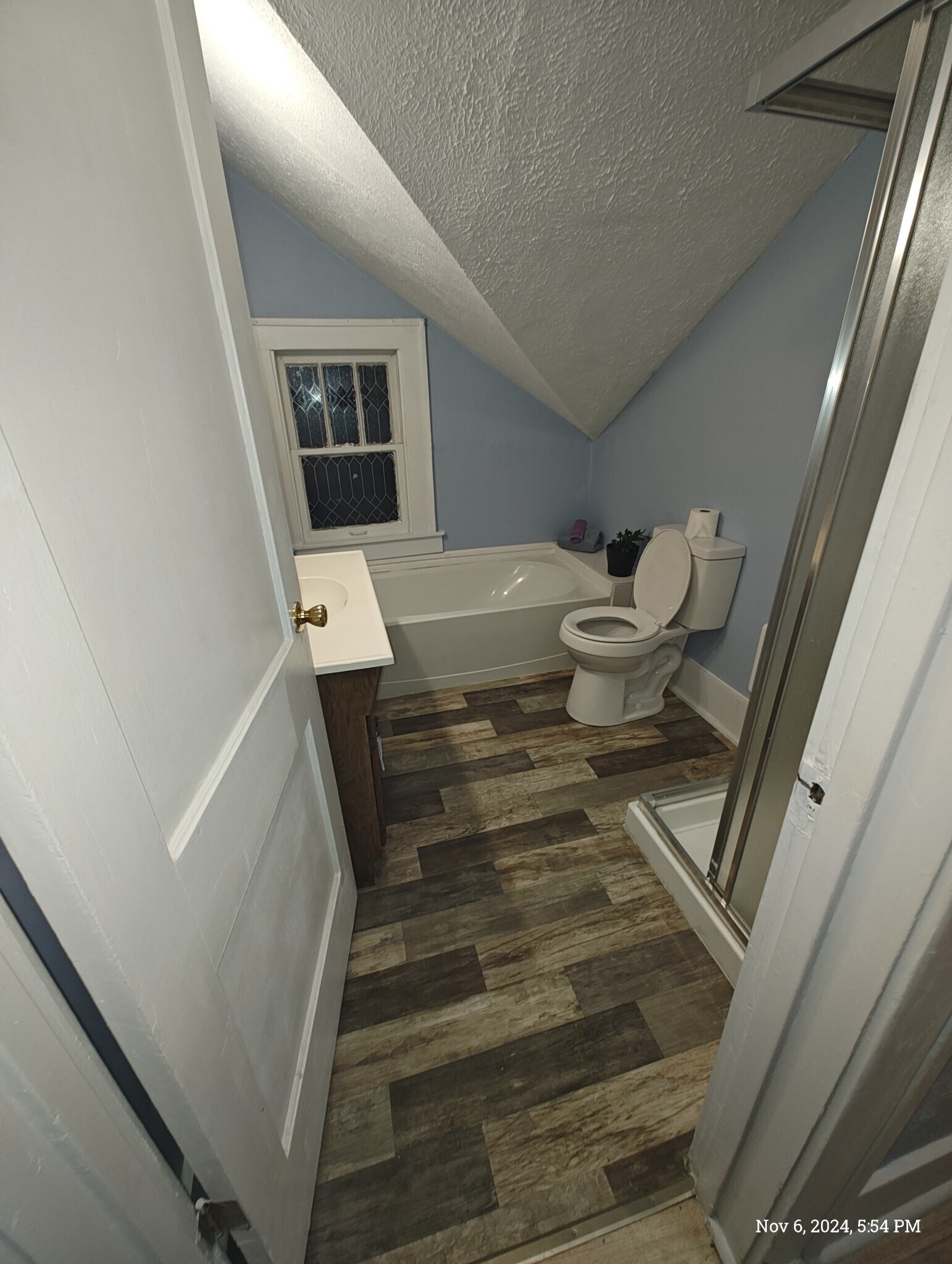 Building Photo - 1132 Portage Ave