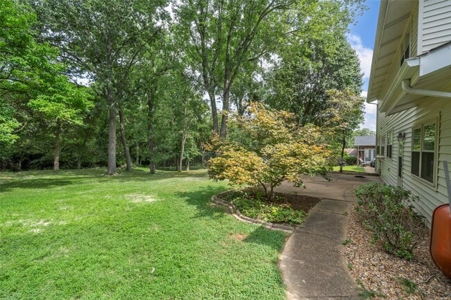 Building Photo - 791 Foxwick Dr