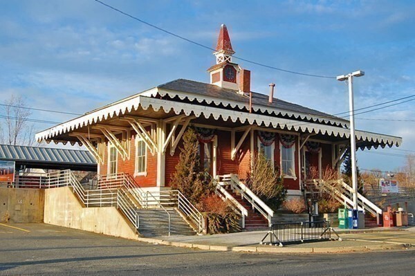 Building Photo - 104-106-106 Burrill St