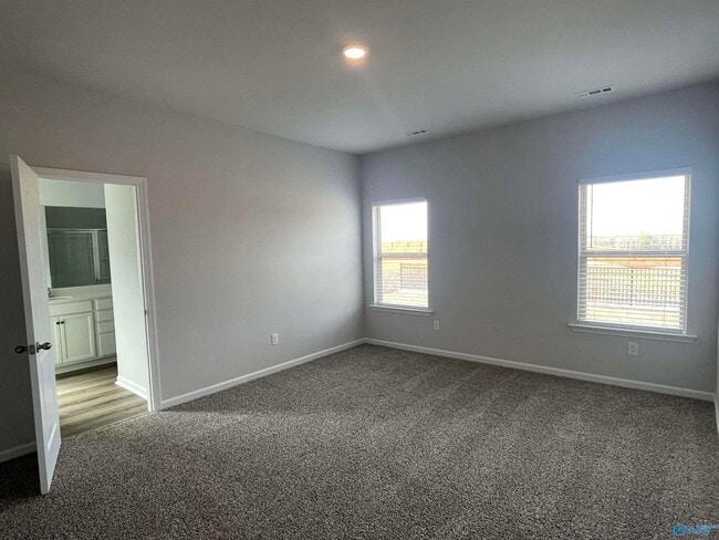 Building Photo - 160 High Leaf Dr