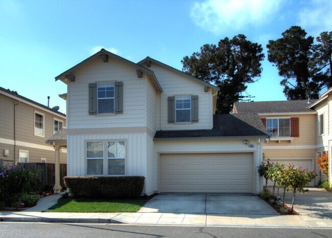 Building Photo - 928 Baines St