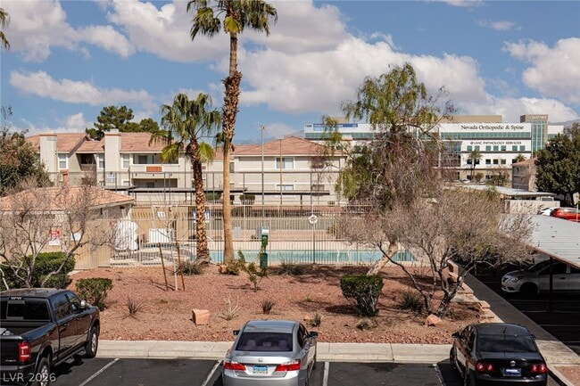 Building Photo - 7300 W Pirates Cove Rd