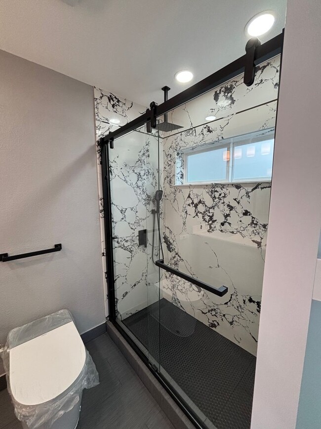 Building Photo - Gorgeous- Brand New 2 Bed + Loft Home in Beautiful Saranap Area – Walnut Creek