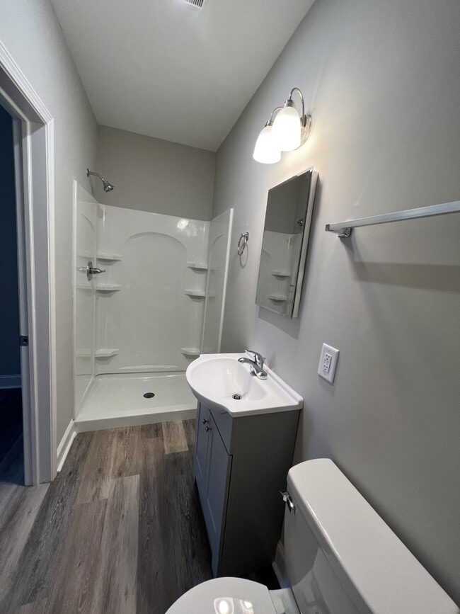 Building Photo - 200 Shady Rest Rd. Morganton NC