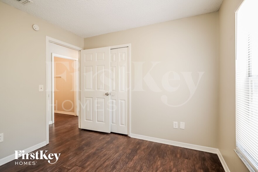 Building Photo - 14995 SE 25th Ave