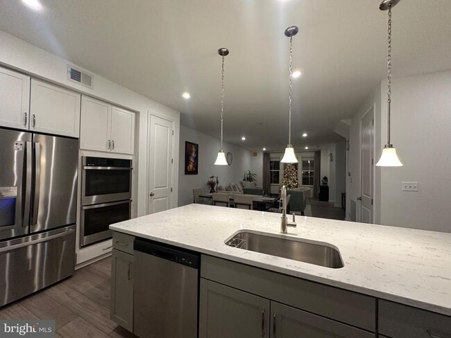 Building Photo - 310 Andrew Ct