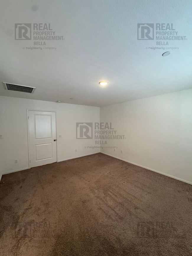 Building Photo - Gated Canyon Hills Gem – 3 Bedrooms, 2.5 B...