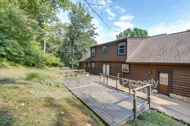 Building Photo - 6738 Quiet Ln
