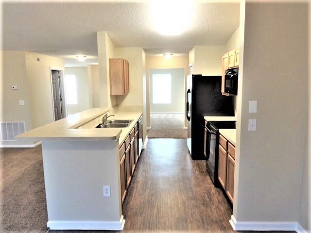 Building Photo - 2842 Taylor Hill Dr