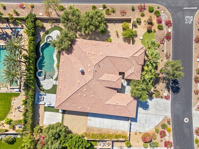 Building Photo - 49392 Hohokam River St