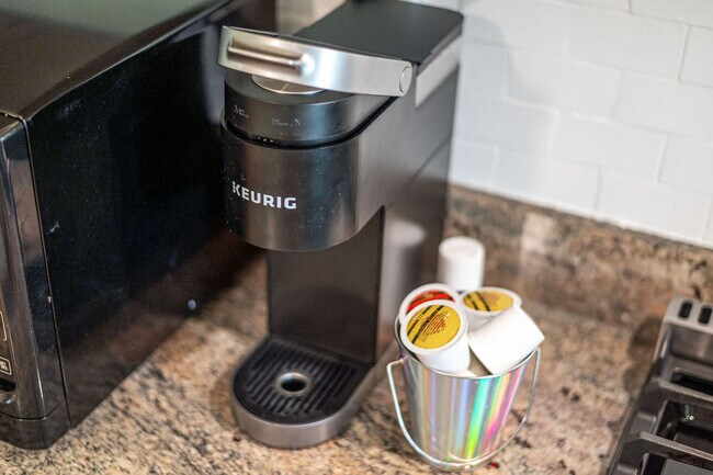 Building Photo - 11468 Club Dr