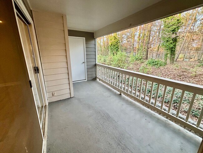 Building Photo - 58 Rumson Ct