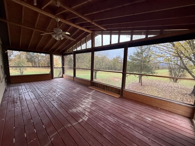 Building Photo - 3 Bedroom 2 Bathroom Home in Greene County, TN