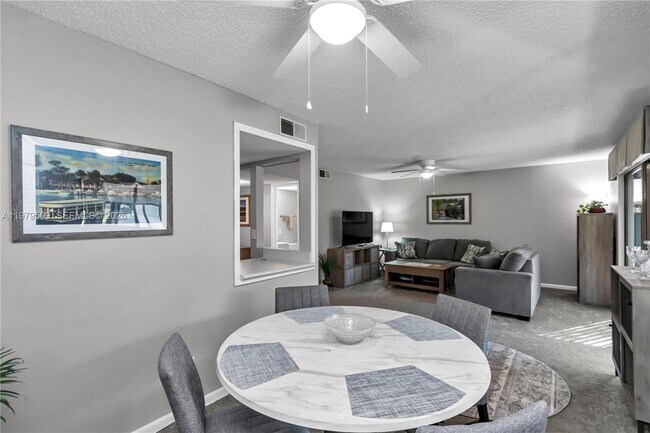 Building Photo - 737 Midway Dr