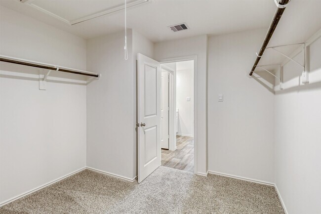 Building Photo - 30846 Brightwell Bnd