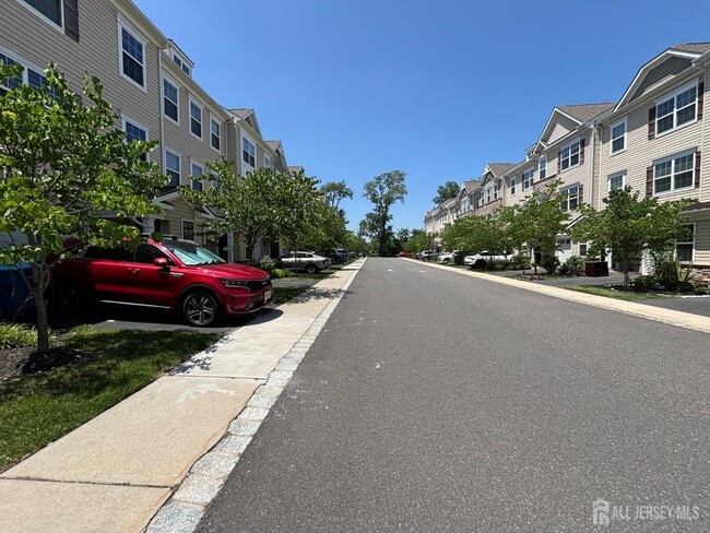 Building Photo - 1302 Hights Farm Rd N