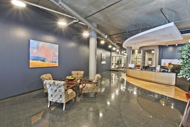 Building Photo - Spacious, beautiful loft with separate bedroom and office for rent in Downtown Atlanta
