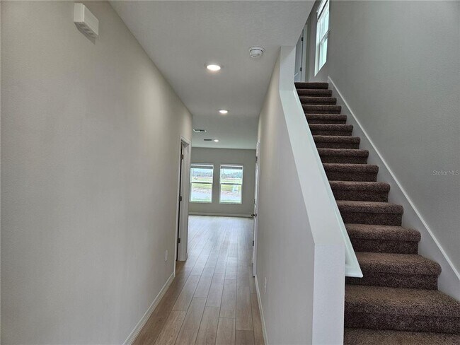 Building Photo - 37327 Sagemoor Dr