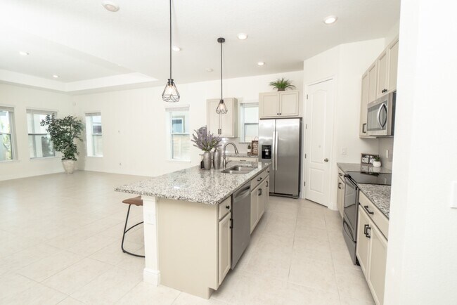 Building Photo - Dog-Friendly Laureate Park Home | 3 Bedrooms + Office Near Trails