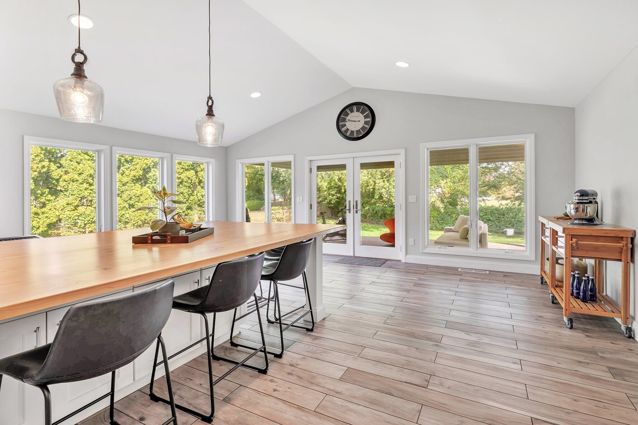 Building Photo - 26 Pearsall Pl