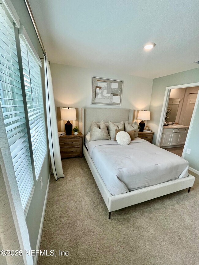 Building Photo - 73 Hidden Mdws Rd