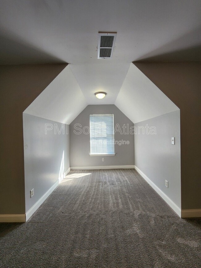 Building Photo - 2085 Winding Crossing Trail