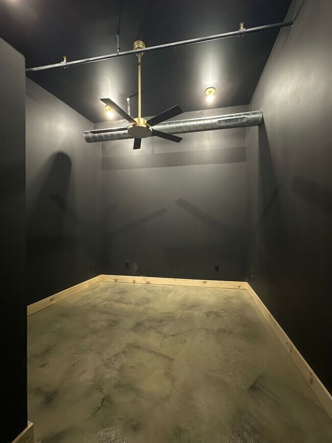 Building Photo - 2 bedroom/1 bathroom NEW LUXURY apartment in Red Lion, PA