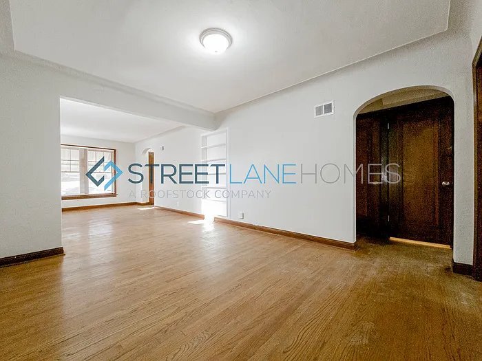 Building Photo - 51 Jendale Ct