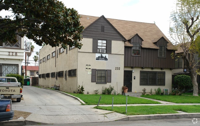 Building Photo - 234-236 S Harvard Blvd