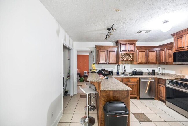 Building Photo - 130 Wrights Mill Cir