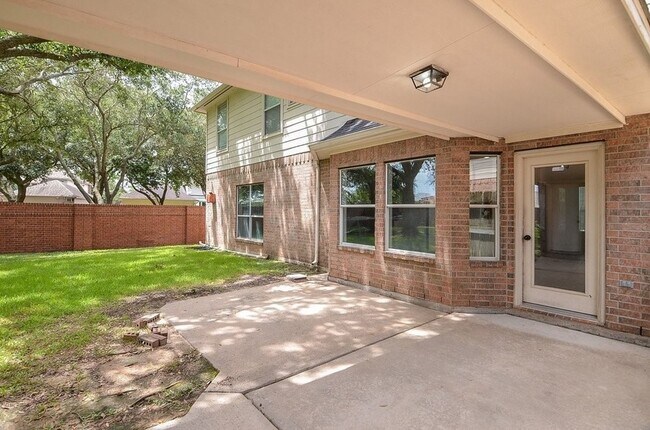 Building Photo - 2515 Lansing Cir