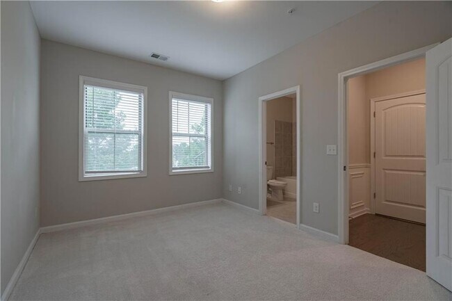 Building Photo - 416 Montclair Ct