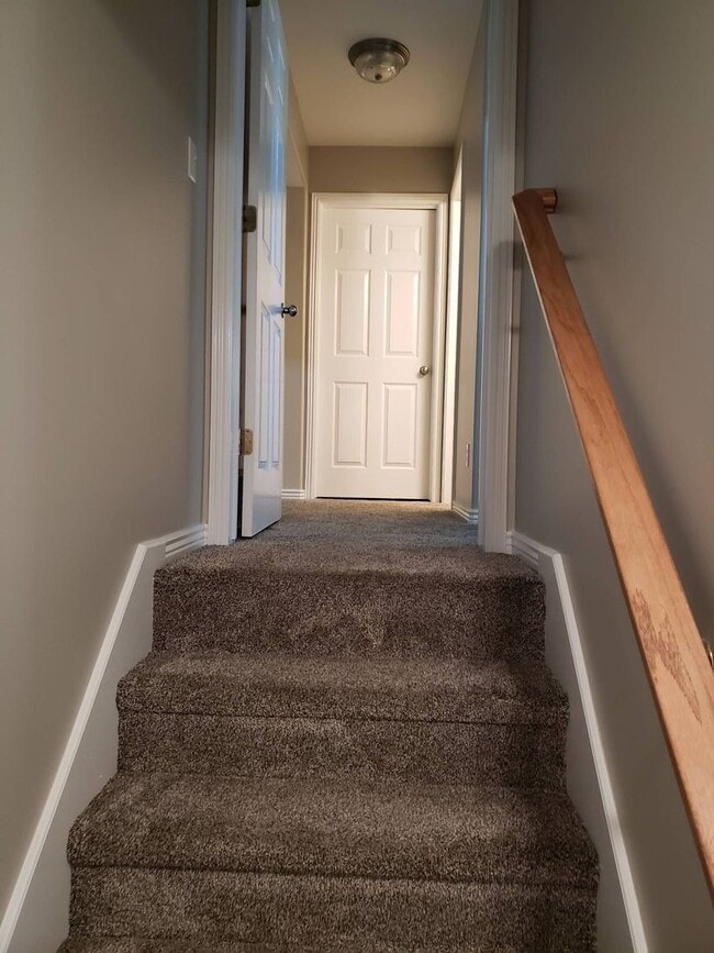 Building Photo - Beautiful 6 Bed 3 bath in Springville!!