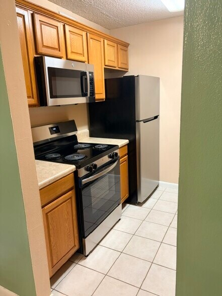 Kitchen left - 6519 W Newberry Rd