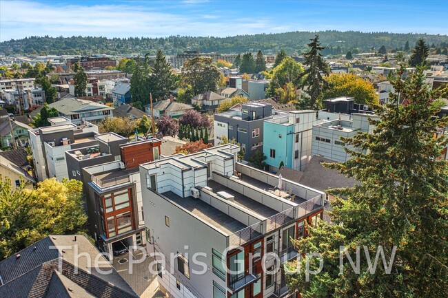 Building Photo - Exceptional Air-Conditioned Ballard TH – X...