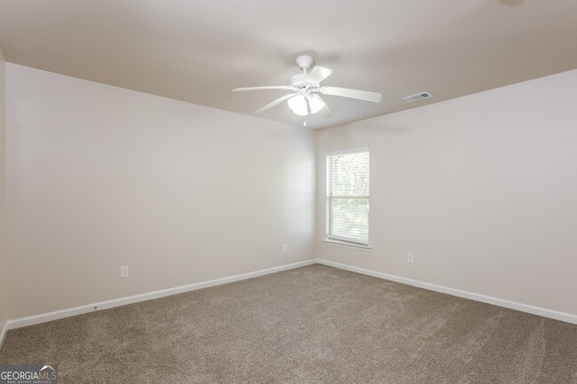 Building Photo - 188 Palisades Dr