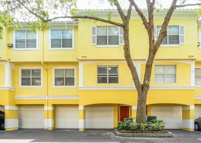 Building Photo - 2638 Legacy Villas Dr