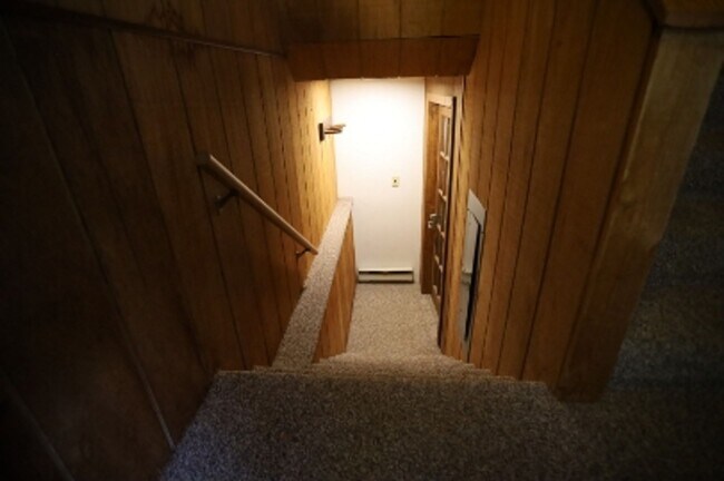 Building Photo - 52 Orris Rd