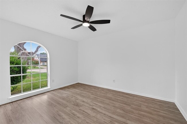 Building Photo - 7635 Dawnridge Dr