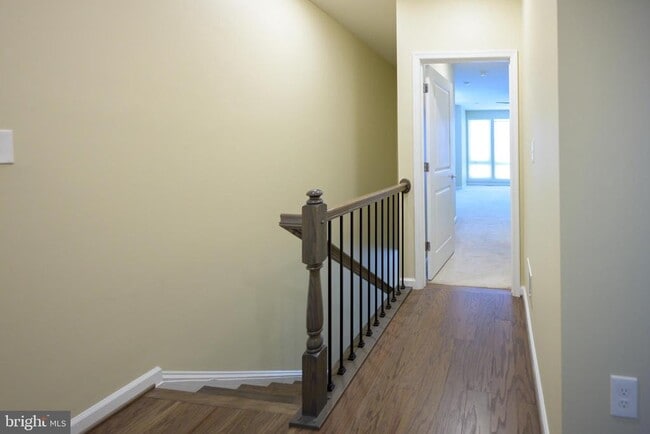 Building Photo - 5130 Cambria Wy