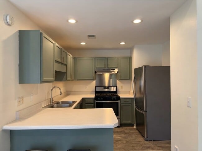 Building Photo - 3001 Grand Look Ct