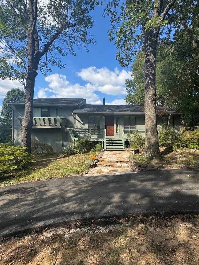 Primary Photo - 210 Lake Rd