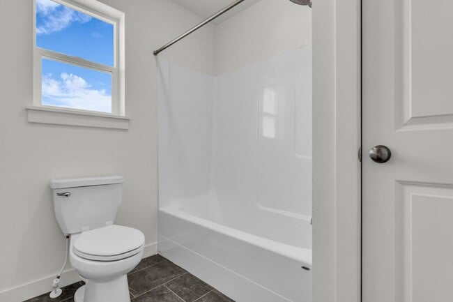 Building Photo - 2468 N Paintbrush Dr