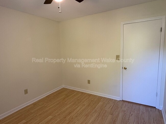 Building Photo - 306 Applecross Dr