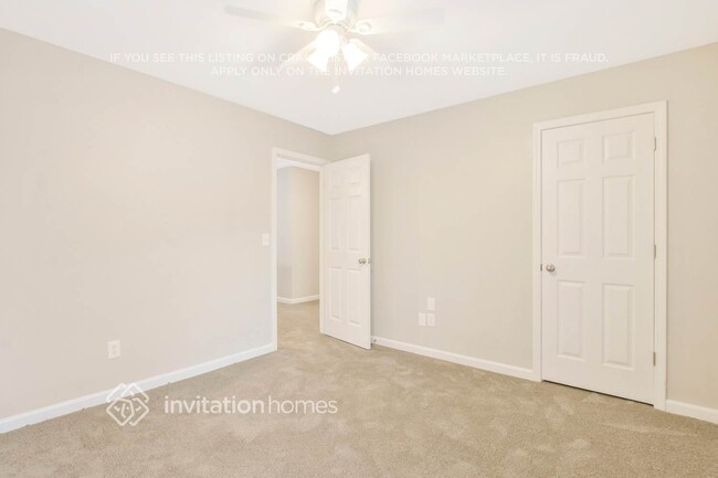 Building Photo - 4221 Lehigh Blvd